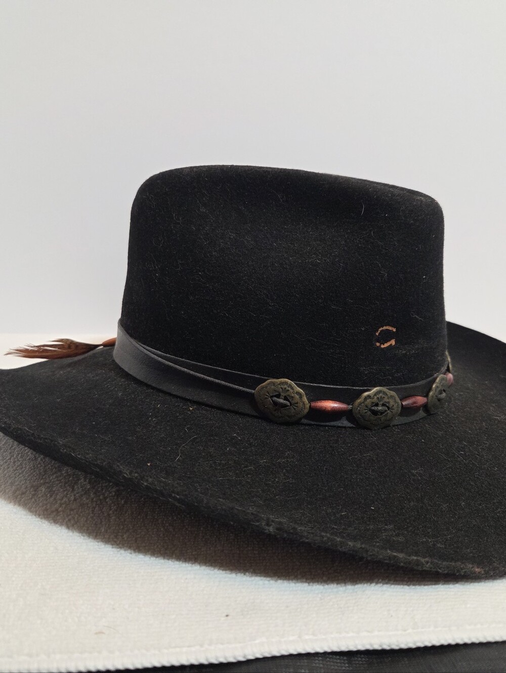 Charlie 1 Horse Vintage XXX Black Fur Blend Felt Cowboy Hat Conchos & Feathers